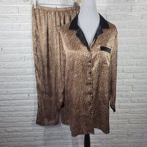 Inner Most Women's XL Pajama Set Brown Tan Animal Print Button Up ANI34E